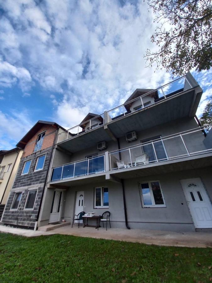 Apartmani Rosa Višegrad エクステリア 写真